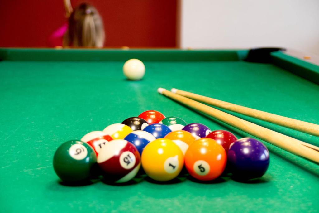 Biliardový stôl v ubytovaní Hotel Mazowiecki Łódź