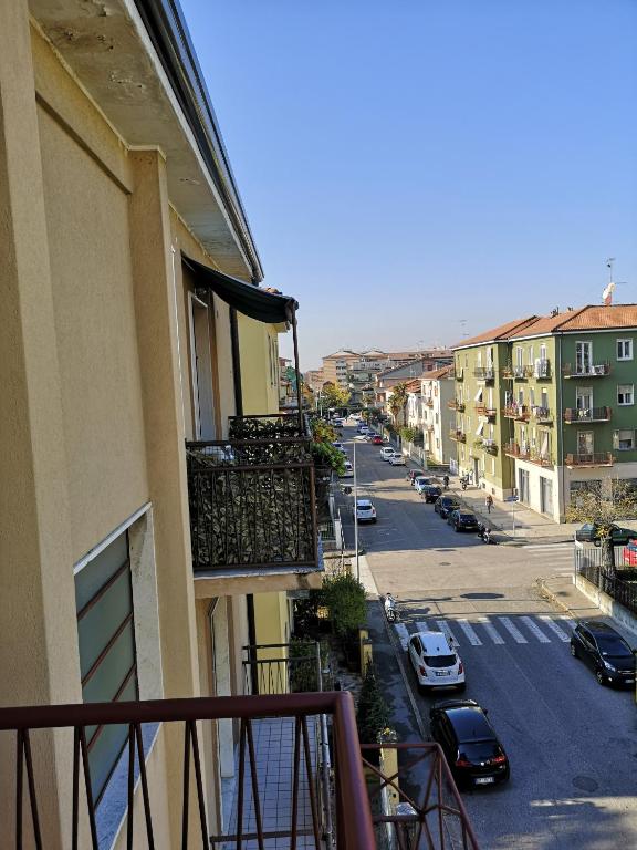 Queen East Verona apartments - Apartamento De Dos Dormitorios