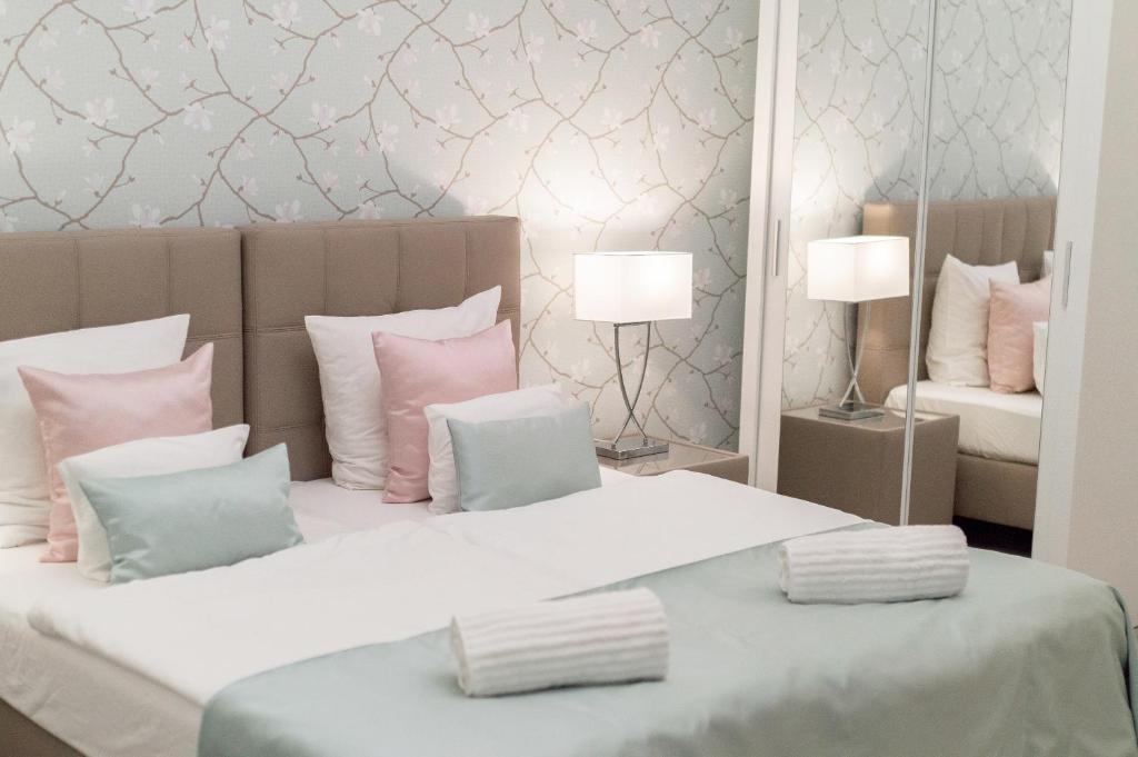 Harmonia Palace - Classic Triple Apartment