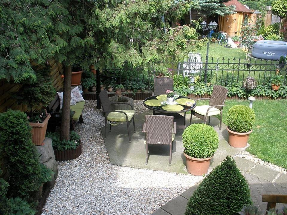 Vonkajšia záhrada v ubytovaní Sopron Eszter Apartman