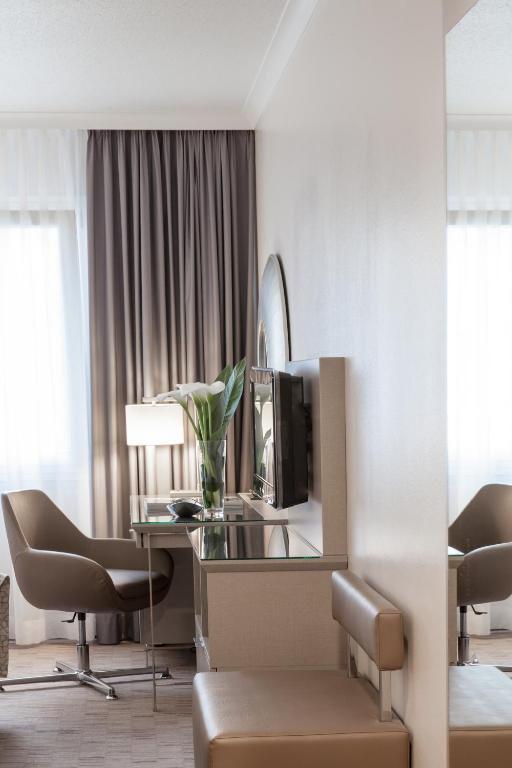 
Standard Twin Room - Mid Floor
