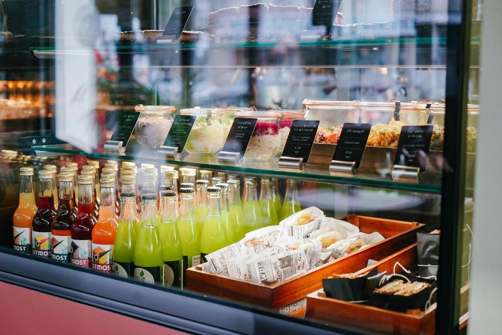 Crowne Plaza Berlin City Centre Ku'damm by IHG - Resim 8