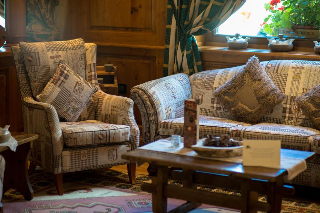 Część wypoczynkowa w obiekcie Hotel Relais Des Glaciers - Adults Only
