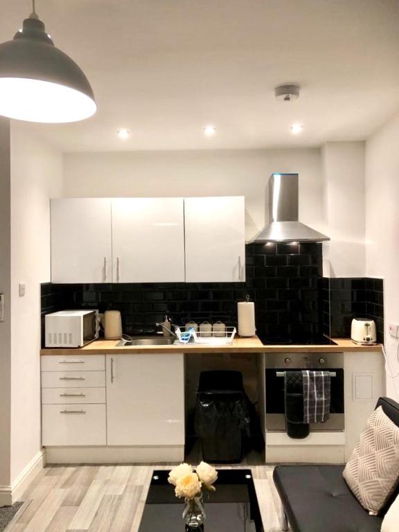 BELMONT Apartments - One-Bedroom Apartment