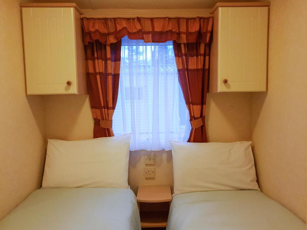 Linnhe Lochside Holidays - 
