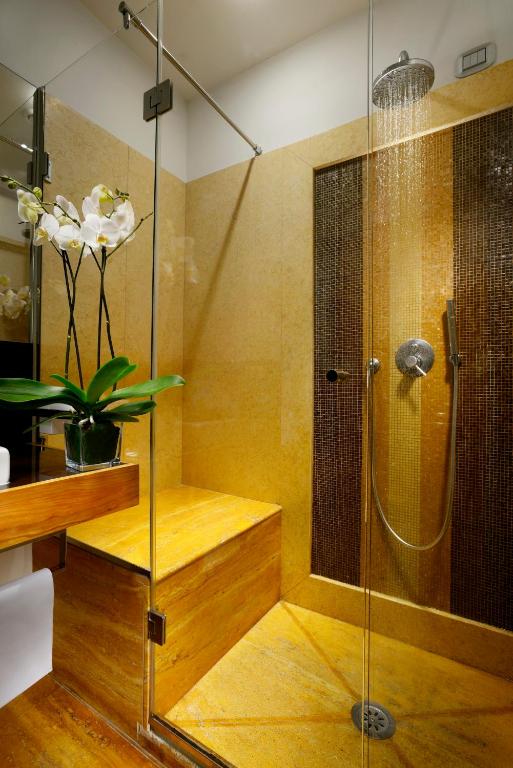 Mario De' Fiori 37 - 9