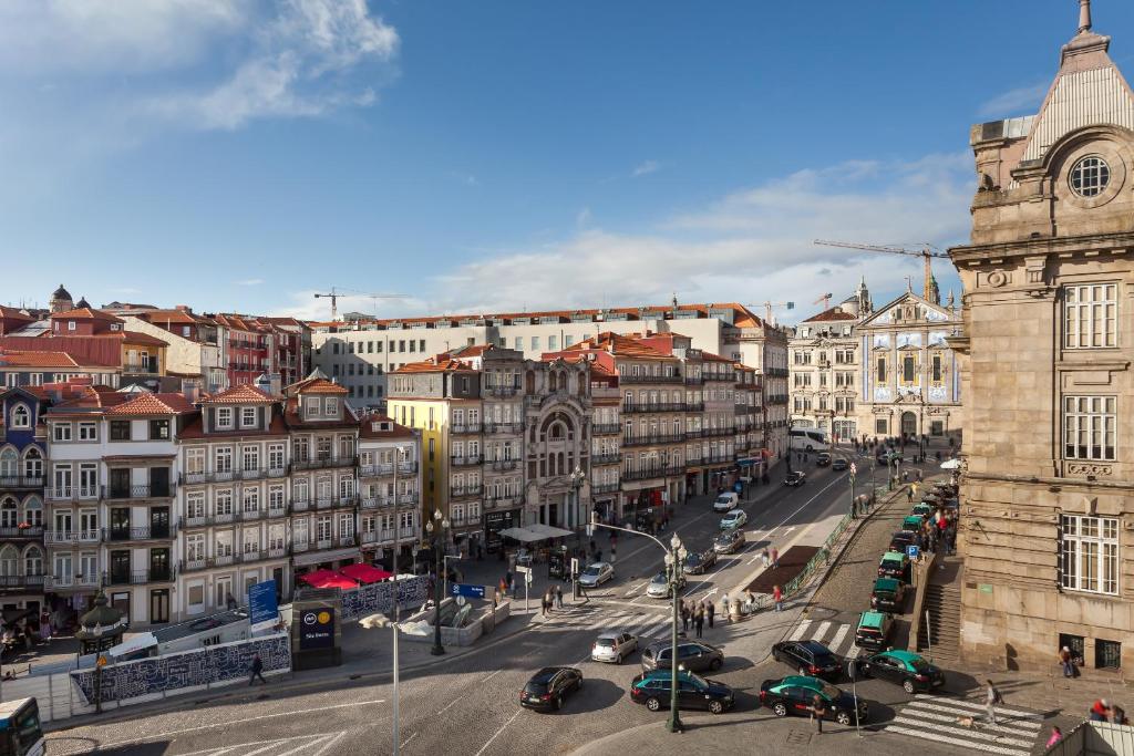 Nespecifikovaný výhled na destinaci Porto nebo výhled na město při pohledu z aparthotelu
