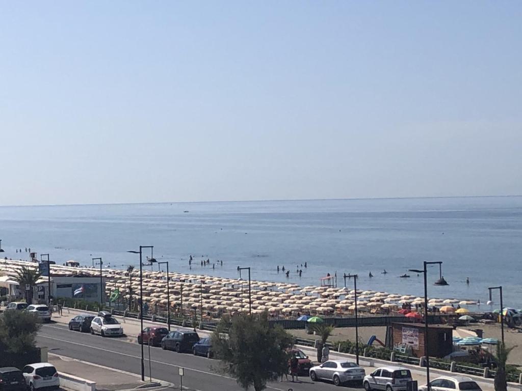 Nespecifikovaný výhled na moře nebo výhled na moře při pohledu z hotelu
