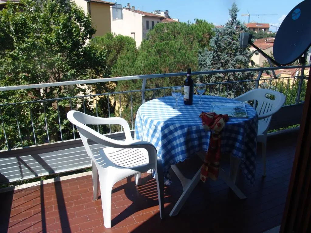 Green Apartment, Florența, Italia
