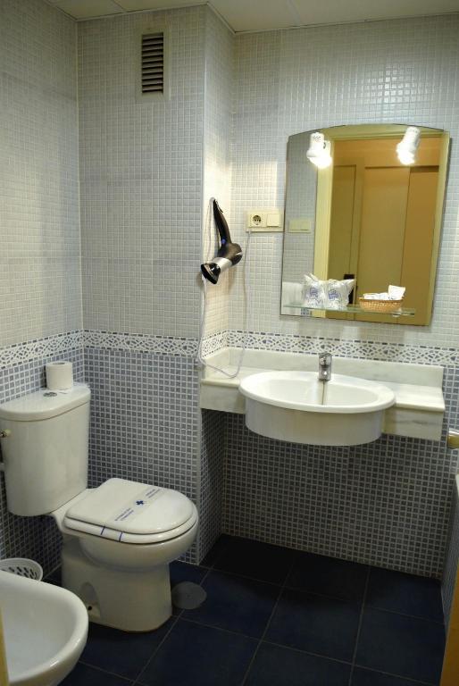 Koupelna v ubytování Hotel Anfora
