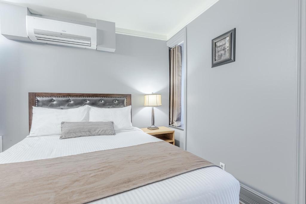 Hotel Jardin du Gouverneur - City View Small Room