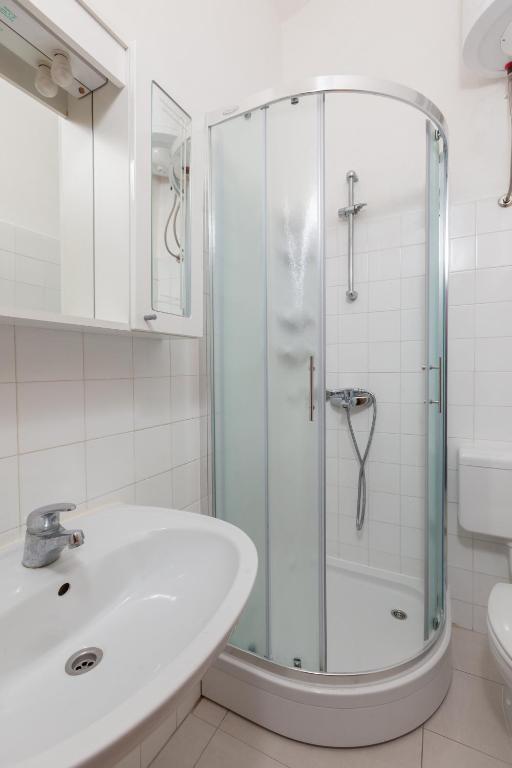 Kúpeľňa v ubytovaní Apartment A4 sea view Antonia