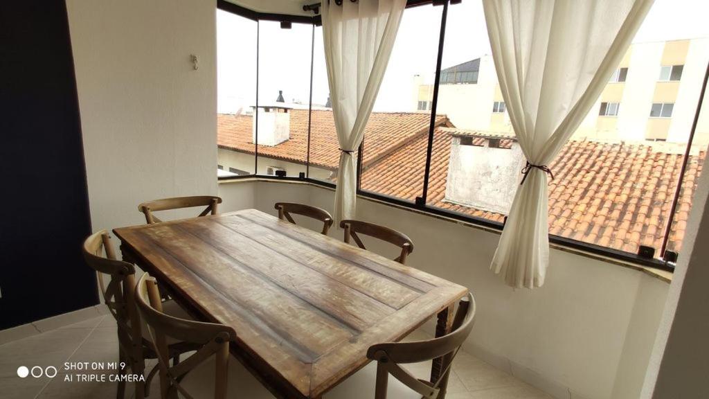  ÓTIMO APARTAMENTO NA PRAIA DOS INGLESES
