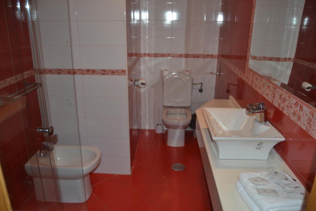 Koupelna v ubytování hotel la Ribera