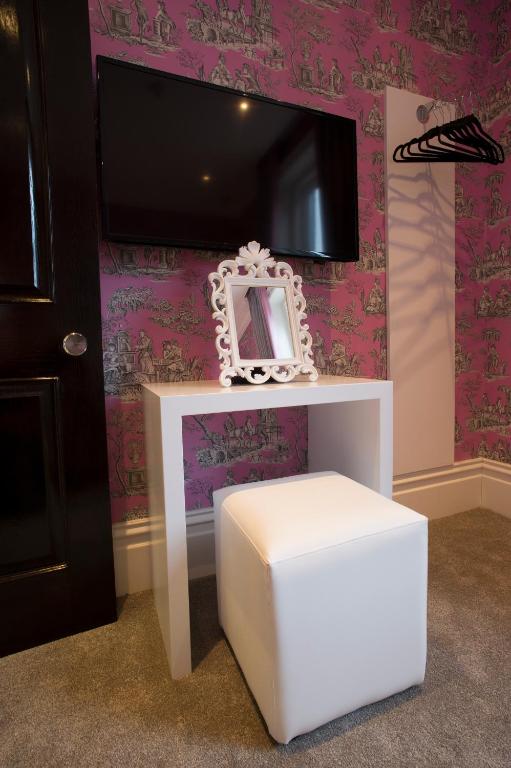 Mode Breck Apartments - Suite Di Lusso Superiore - The Primrose Suite