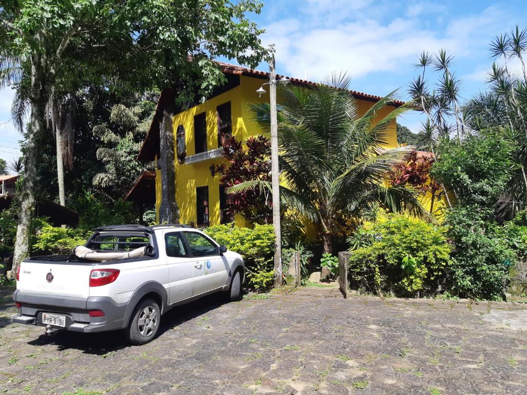 Chalé em Mangaratiba - 5 min. da Praia e da Balsa. - Housity