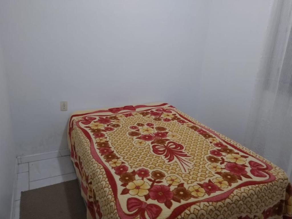  CASA 3 DORM COMPLETA A 700 M DO MAR - IMBITUBA