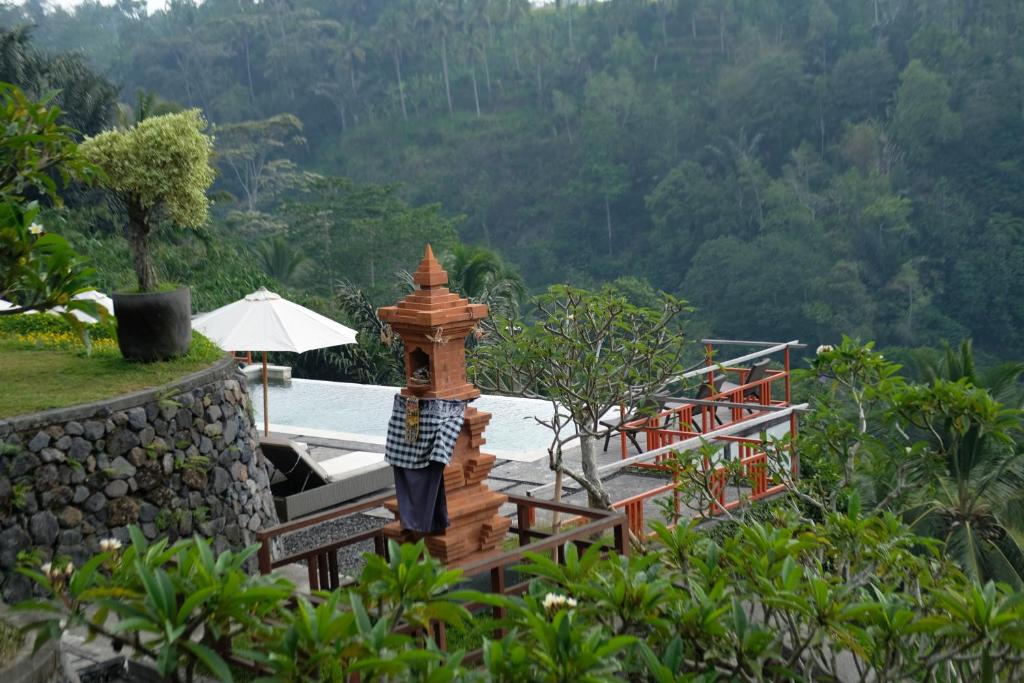 Suarapura Resort & Spa - 1