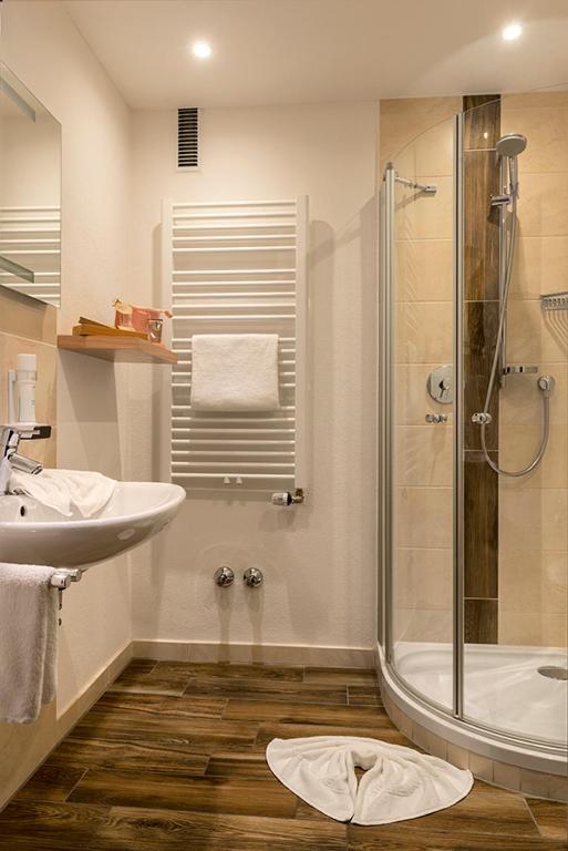 Koupelna v ubytování Almhotel Grünsteinblick