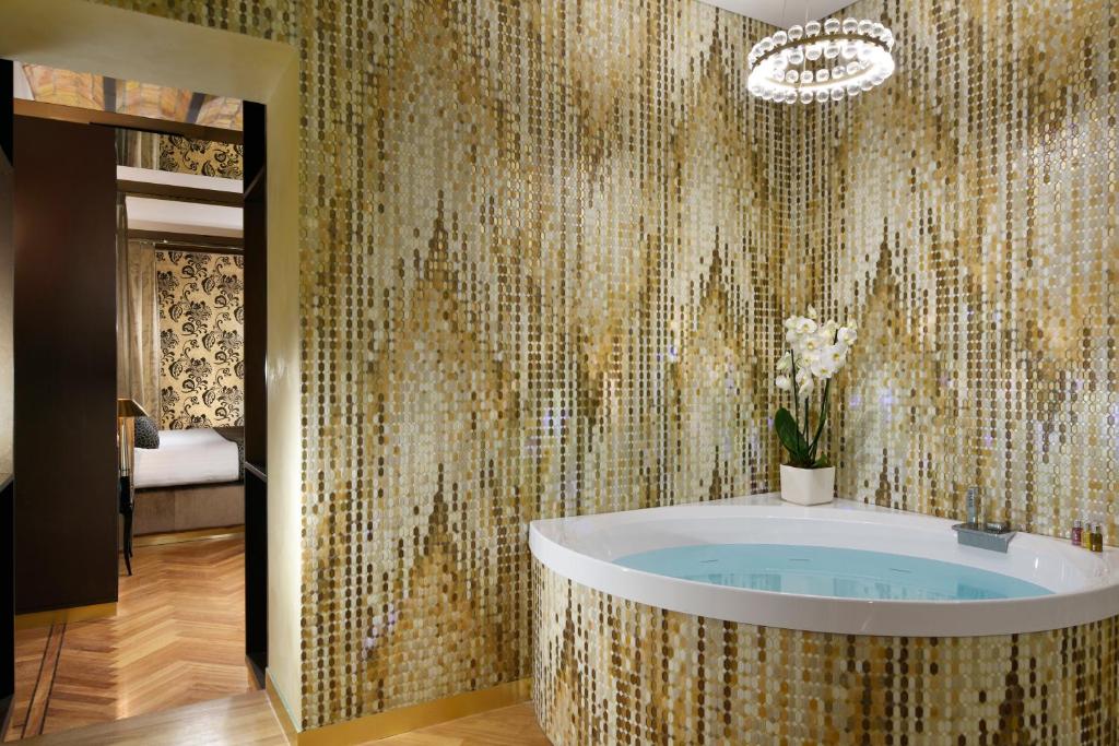 Um banheiro em Lifestyle Suites Rome