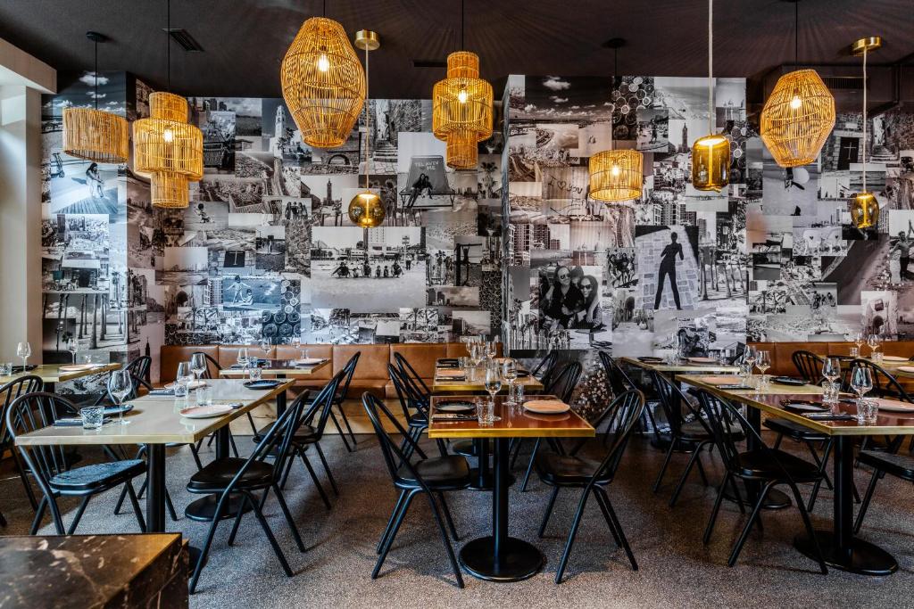 Restaurace v ubytování Hotel AMO by AMANO Friedrichstraße