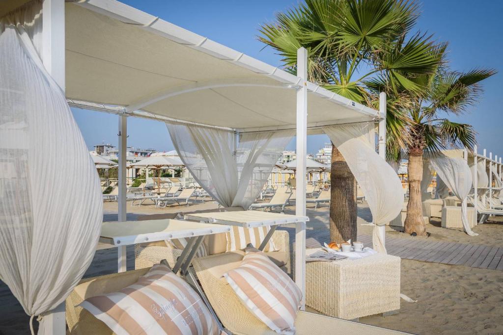 Residence Lungomare - Charming apartments - Resim 26