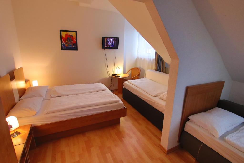Centro Hotel Oberhausen - Quadruple Room