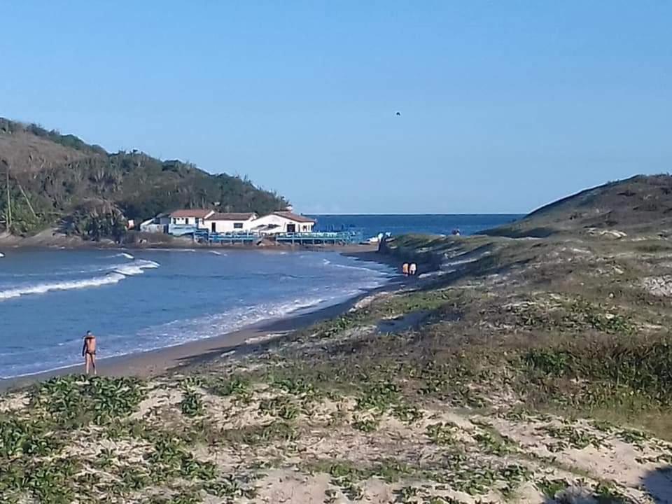  CASA NO PERÓ PERTO DE TUDO