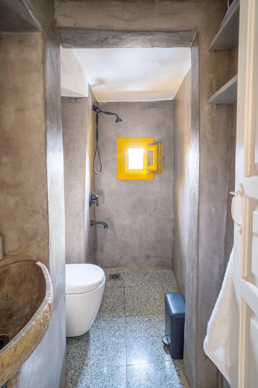 Kúpeľňa v ubytovaní Serifos 1890 cliff house