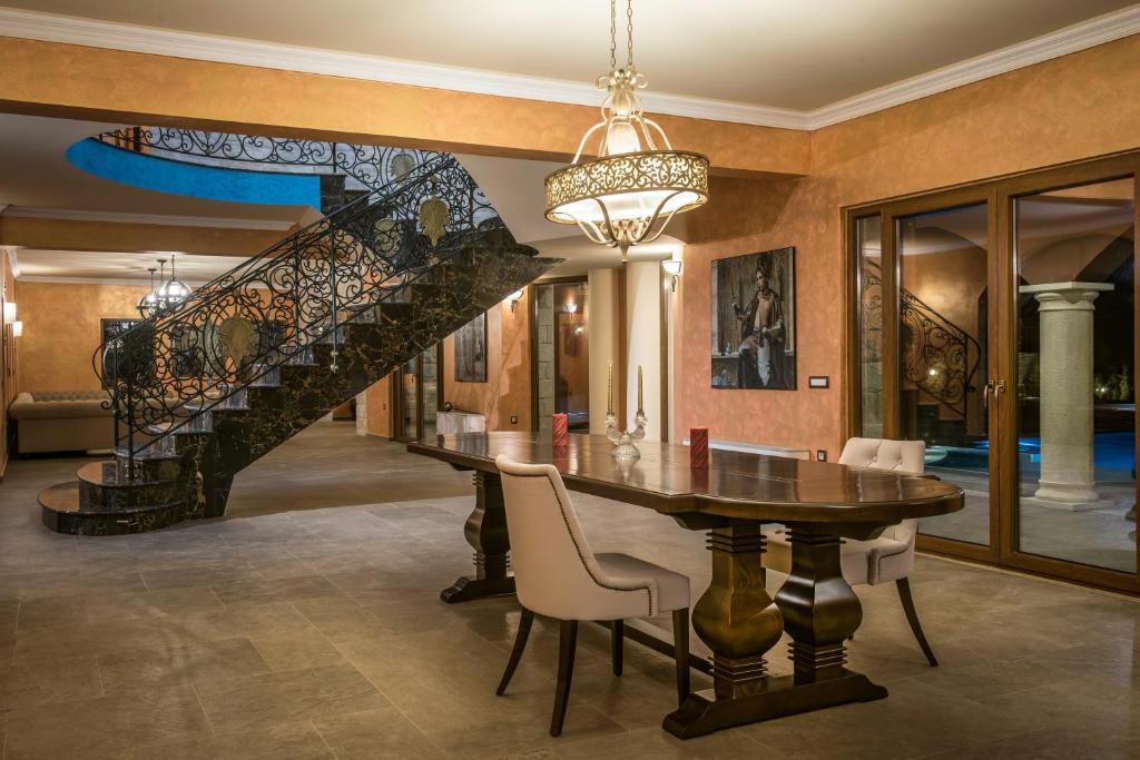 Zdjęcie z galerii obiektu Villa Kastello Kalliste, Wine Dark Sea Villas w mieście Ferma