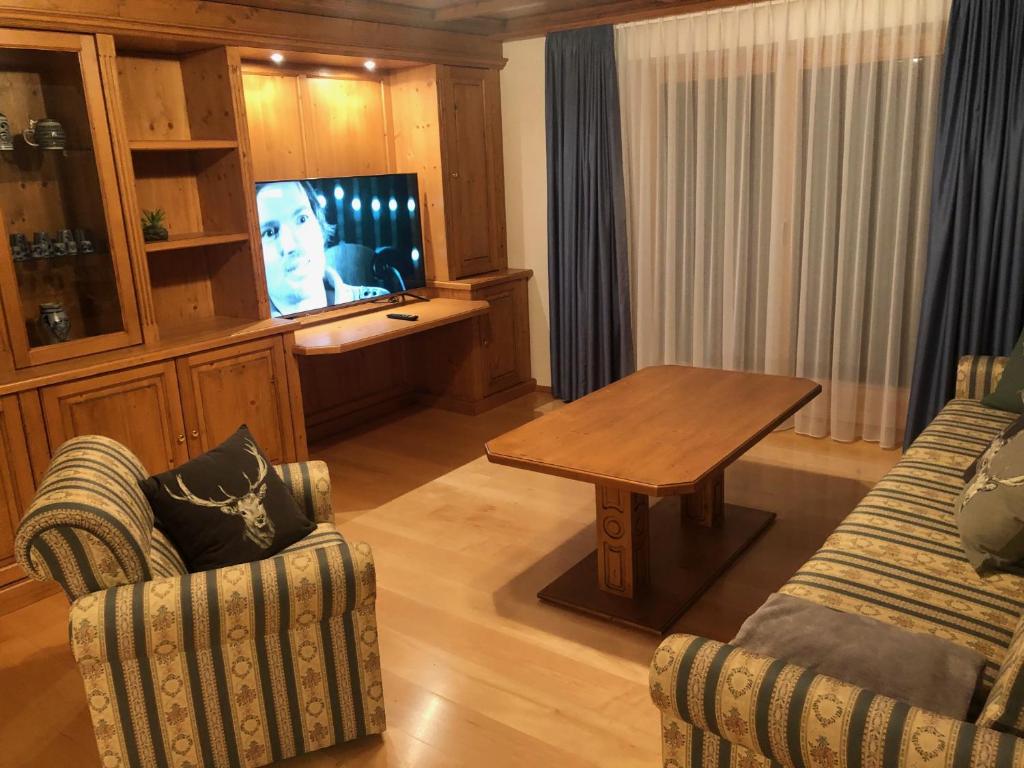 Posezení v ubytování Alpenhotel Widderstein