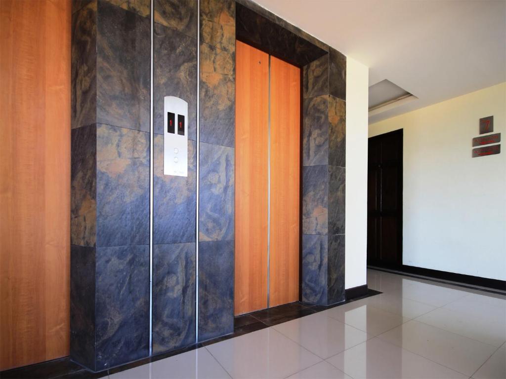 Airport Resident - Resim 25