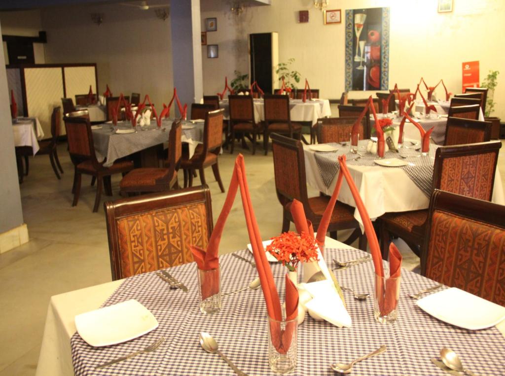 Restaurace v ubytování Swosti Palm Resort Gopalpur