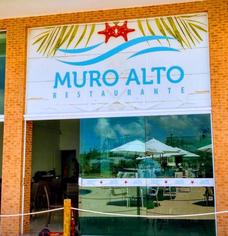  FLAT MURO ALTO CONDOMÍNIO CLUBE