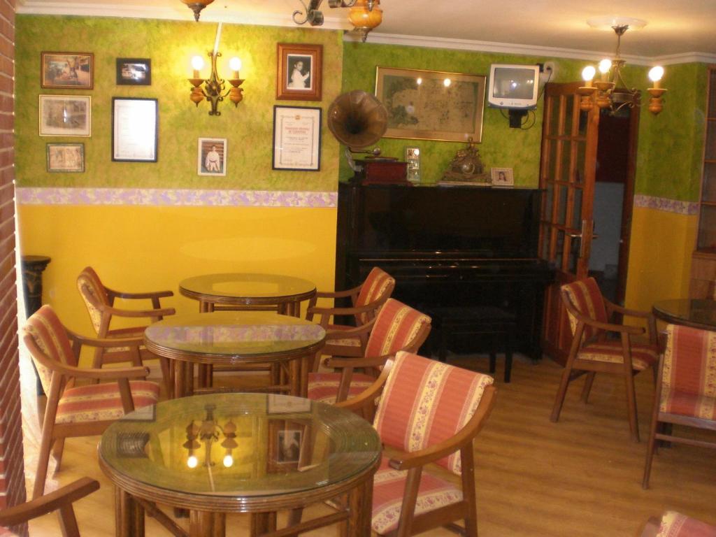 A seating area at Hotel Canton