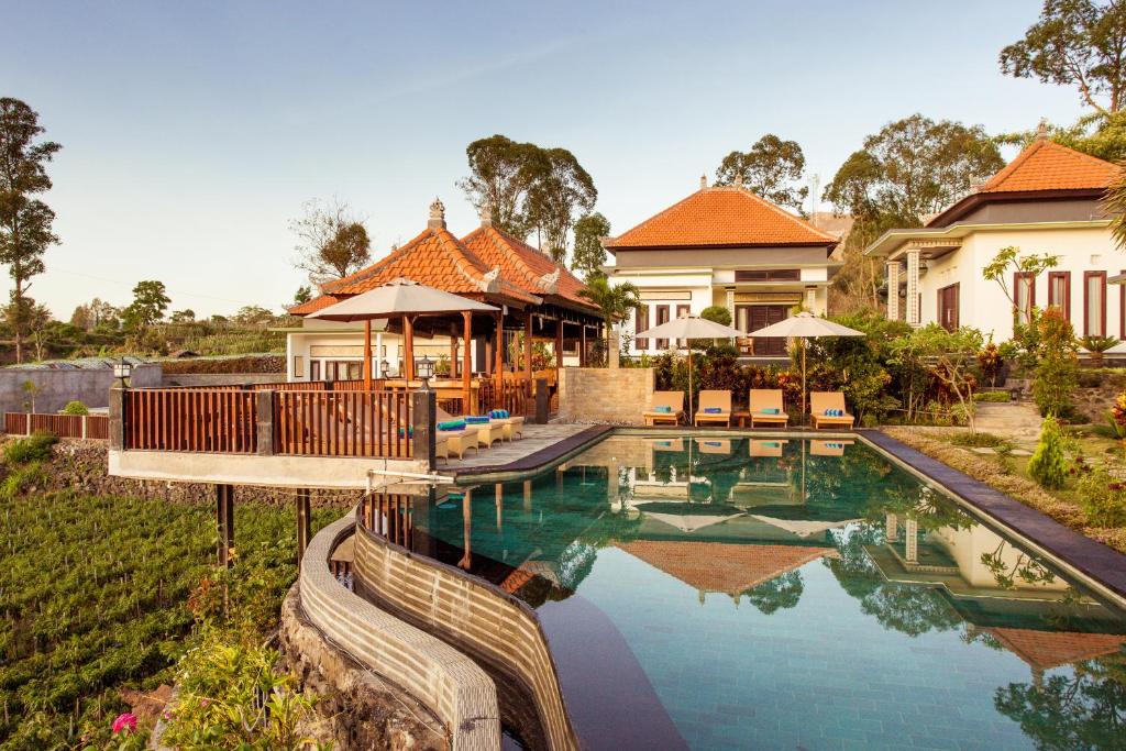 an image of a house with a swimming pool at Villa Jempana Kintamani in Kintamani