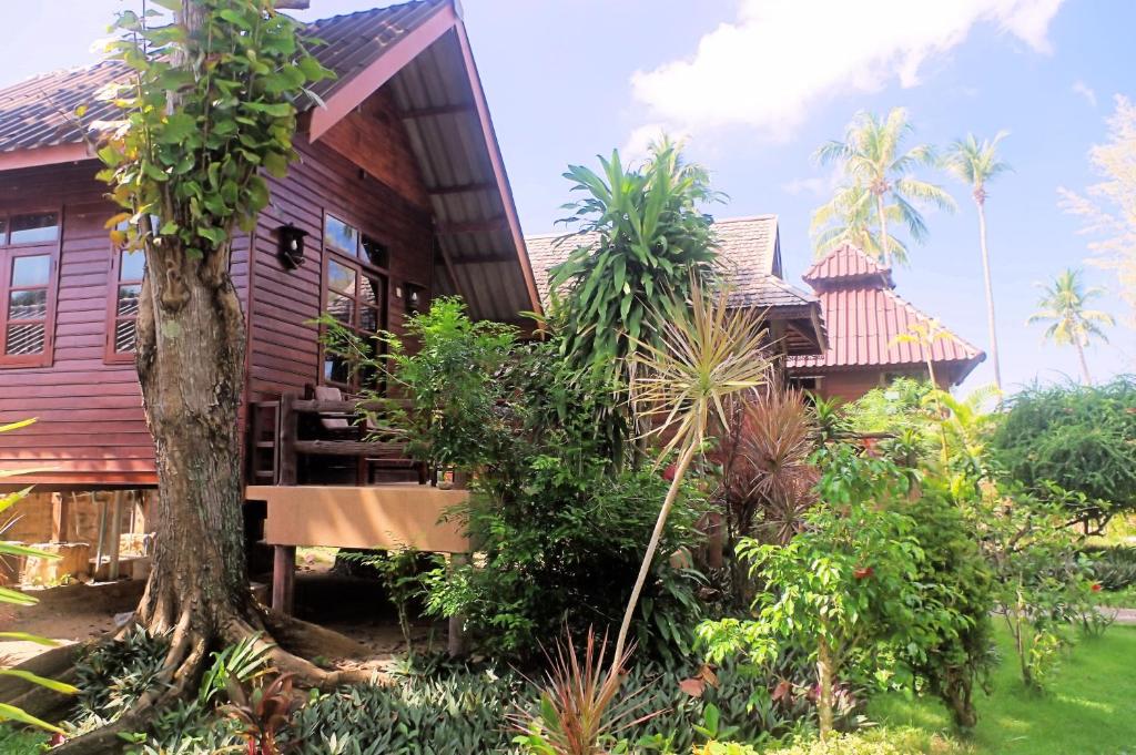 Thai House Beach Resort - 16