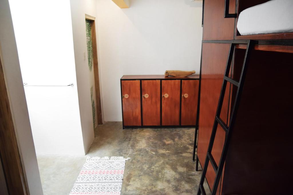 Foto dalla galleria di GUNI GUNI HOSTEL a Città di Puerto Princesa