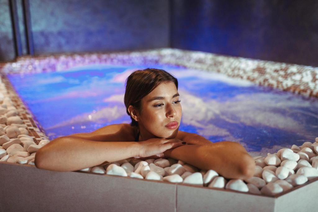 Garni Hotel Zen free parking - Resim 25