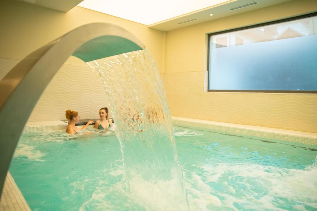 Announcement Characteristic Self-indulgence Hotel Olanesti & Spa Medical, Băile Olăneşti – Prețuri actualizate 2022 Announcement Characteristic Self-indulgence Hotel Olanesti & Spa Medical, Băile Olăneşti – Prețuri actualizate 2022