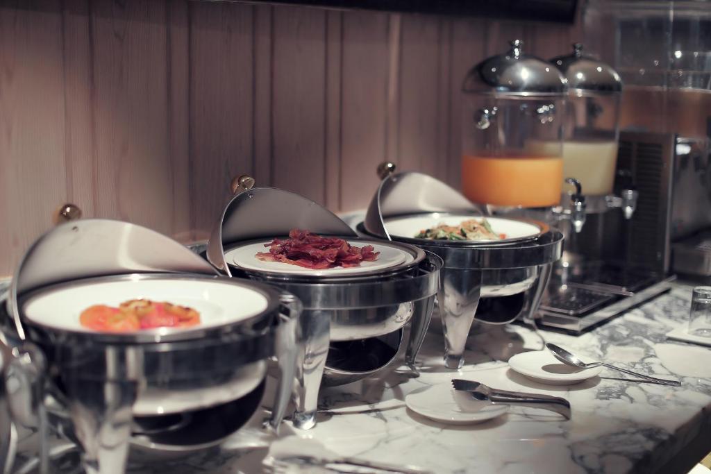 Arcadia Suites Bangkok - Resim 26