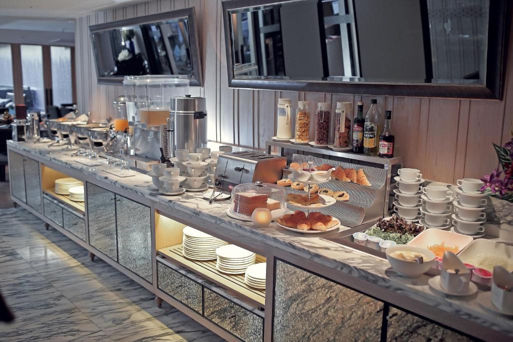 Arcadia Suites Bangkok - Resim 27