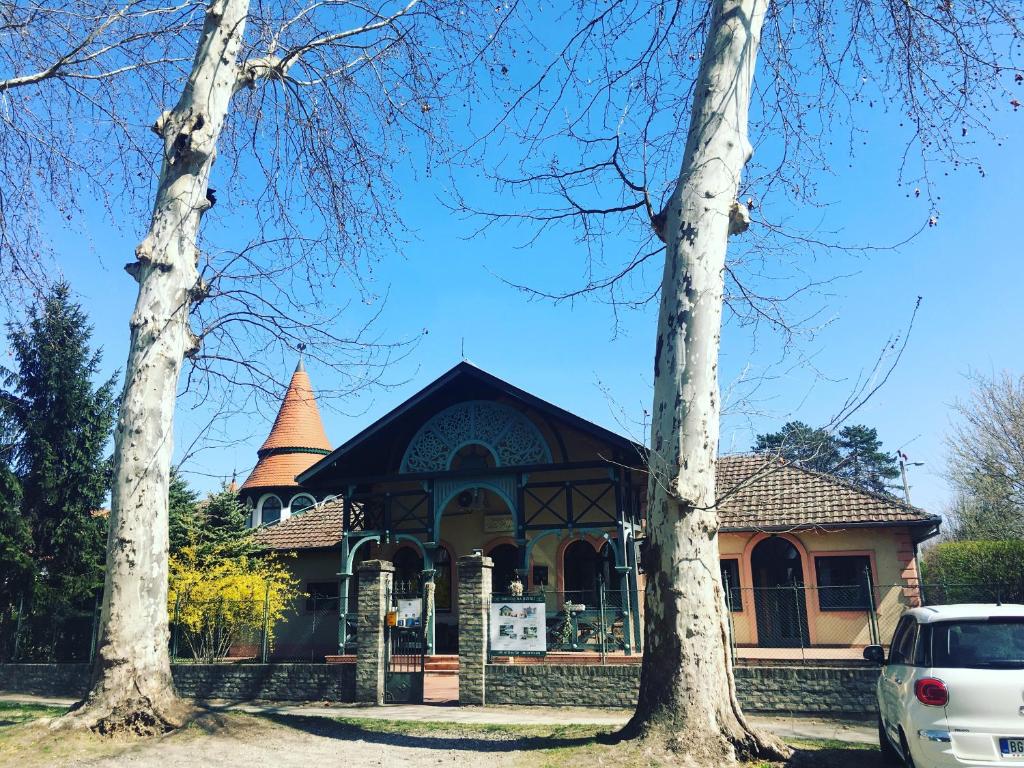 Budova, kde se bed and breakfast nachází