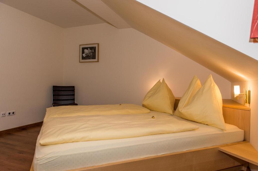 Postel nebo postele na pokoji v ubytování Ferienhaus Elisabeth