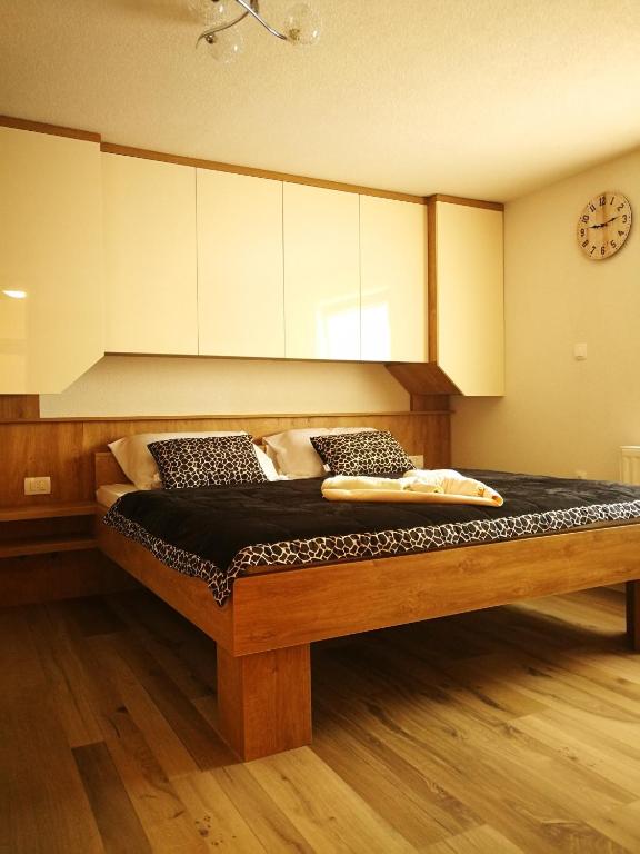 Postel nebo postele na pokoji v ubytování EkoTurizem Viženčar