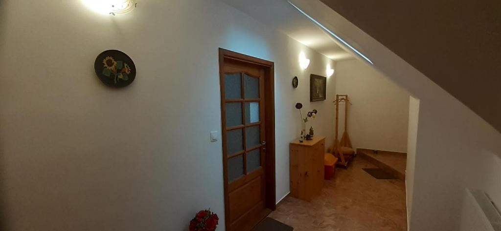 Natalia Vendeghaz - Apartment With Balcony