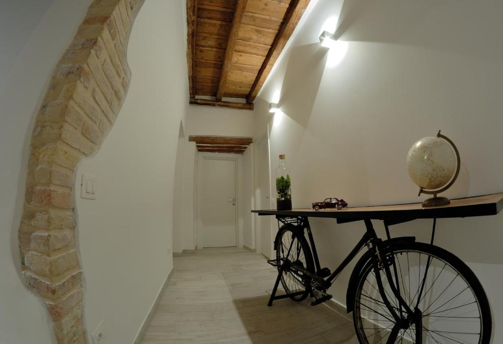 Jízda na kole v ubytování B&B DEL CORSO nebo okolí