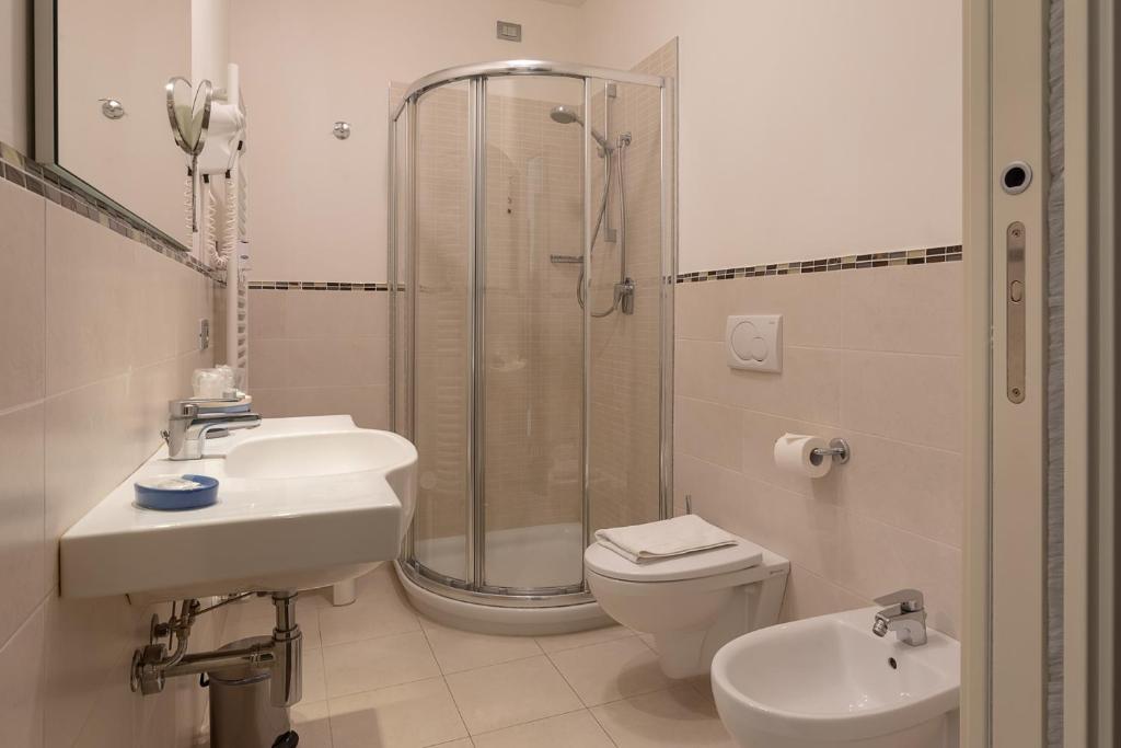 Koupelna v ubytování Gimmi Hotel