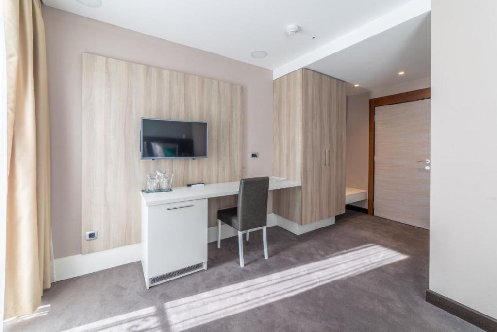 TV a/nebo společenská místnost v ubytování Hotel Berane