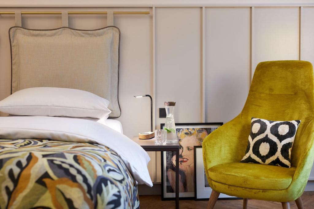 Postel nebo postele na pokoji v ubytování Classik Hotel Alexander Plaza